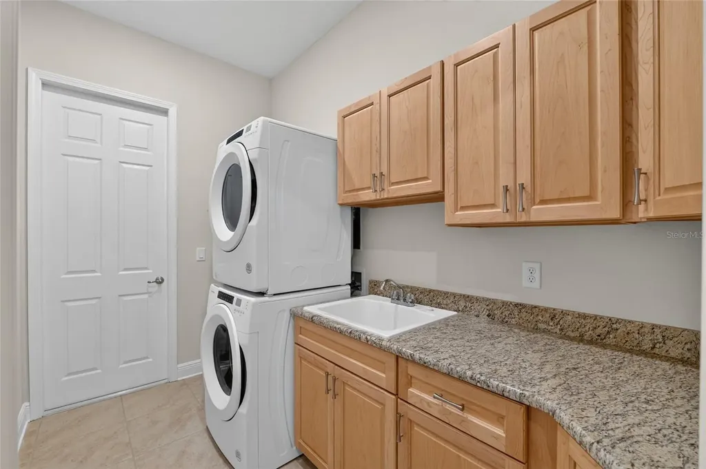 191 W Doerr Path Hernando FL 34442