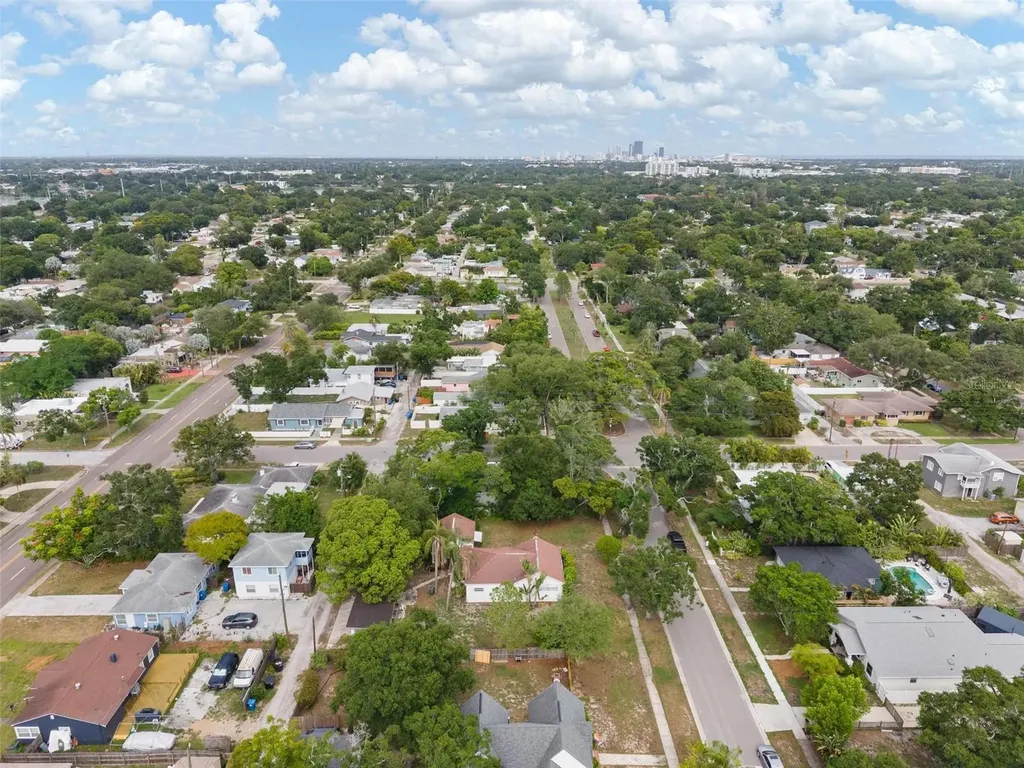 4605 8th Avenue N St Petersburg FL 33713