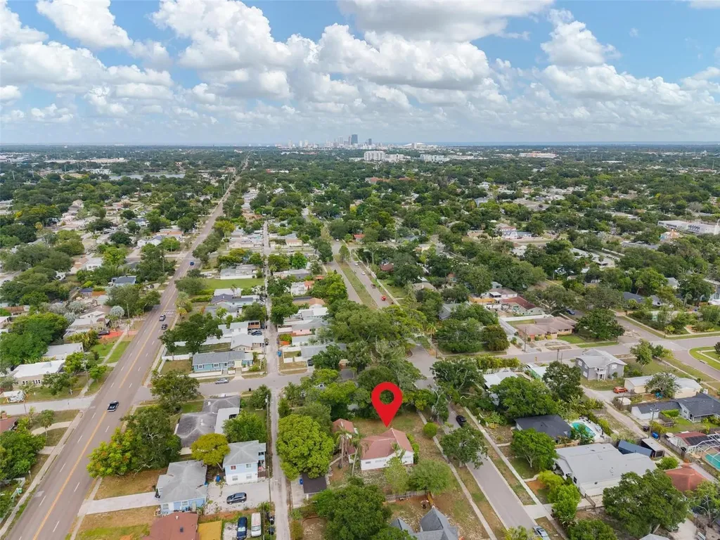 4605 8th Avenue N St Petersburg FL 33713
