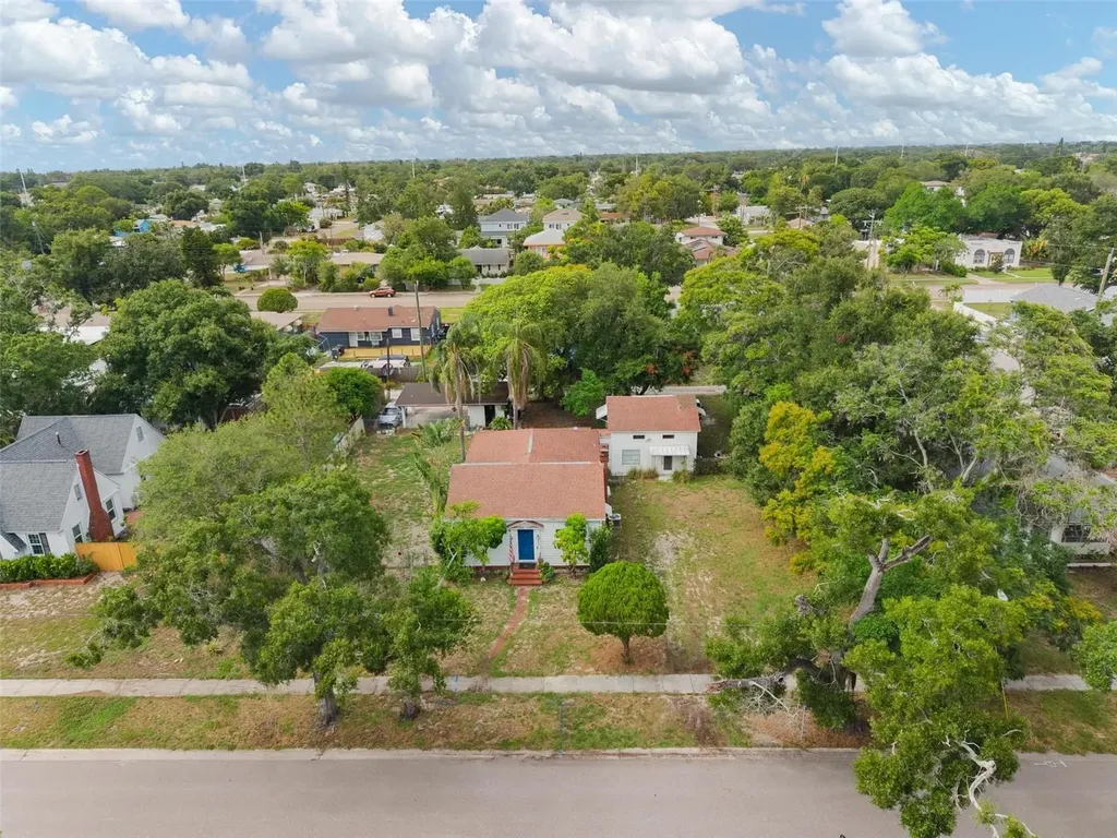 4605 8th Avenue N St Petersburg FL 33713