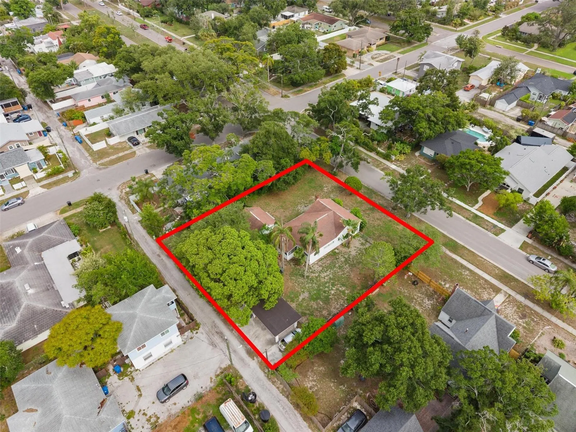4605 8th Avenue N St Petersburg FL 33713