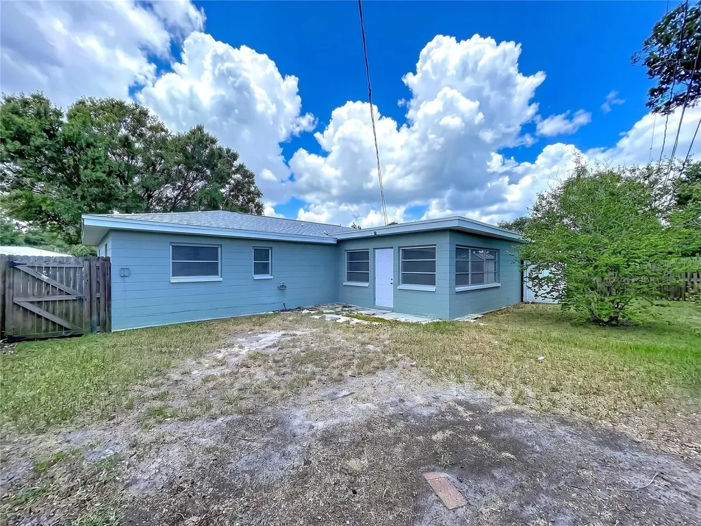 9813 51st Avenue N St Petersburg FL 33708