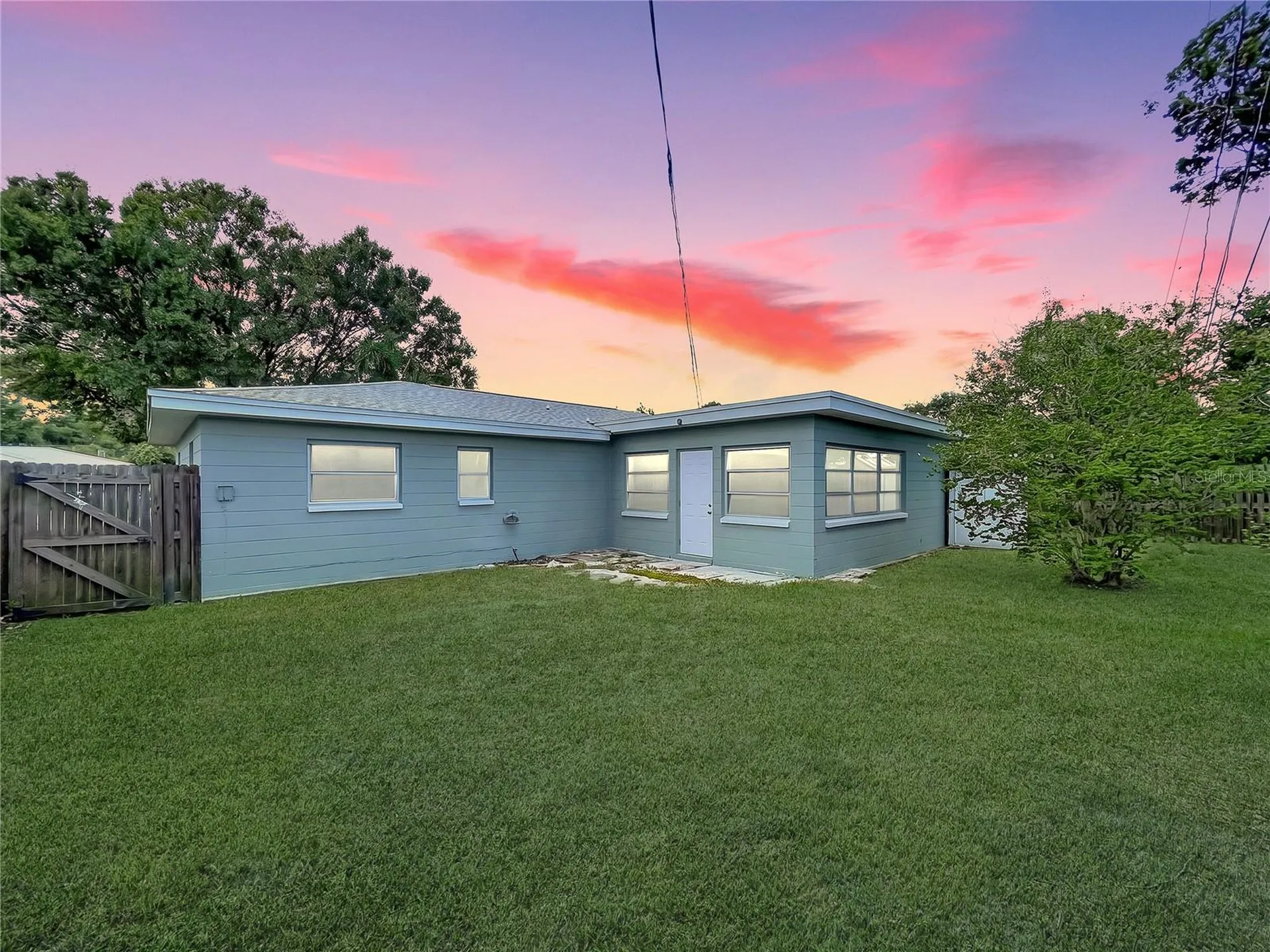 9813 51st Avenue N St Petersburg FL 33708