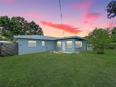 9813 51st Avenue N St Petersburg FL 33708