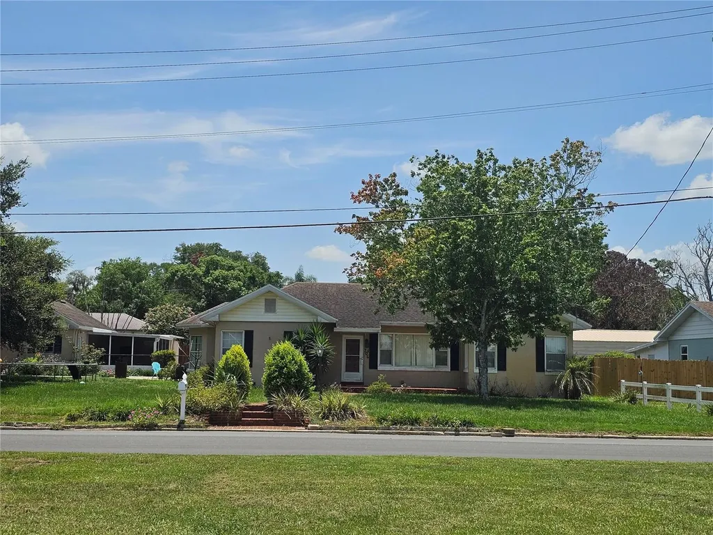 706 Avenue I NE Winter Haven FL 33881