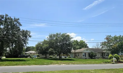 706 Avenue I NE Winter Haven FL 33881