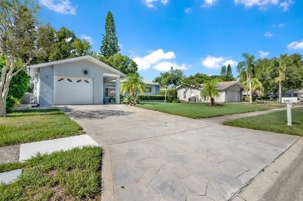 133 Stafford Circle Palm Harbor FL 34684