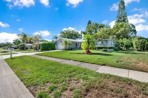 133 Stafford Circle Palm Harbor FL 34684