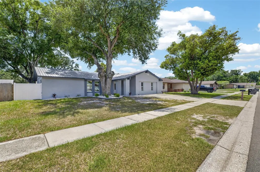3624 Coppertree Circle Brandon FL 33511