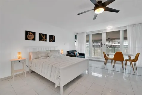 5869 Isla Verde Avenue Carolina PR 00979