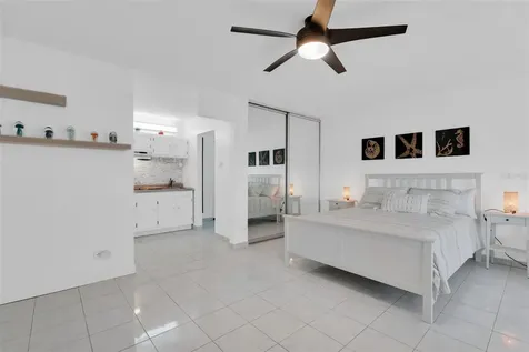5869 Isla Verde Avenue Carolina PR 00979