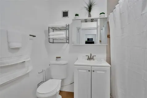 5869 Isla Verde Avenue Carolina PR 00979