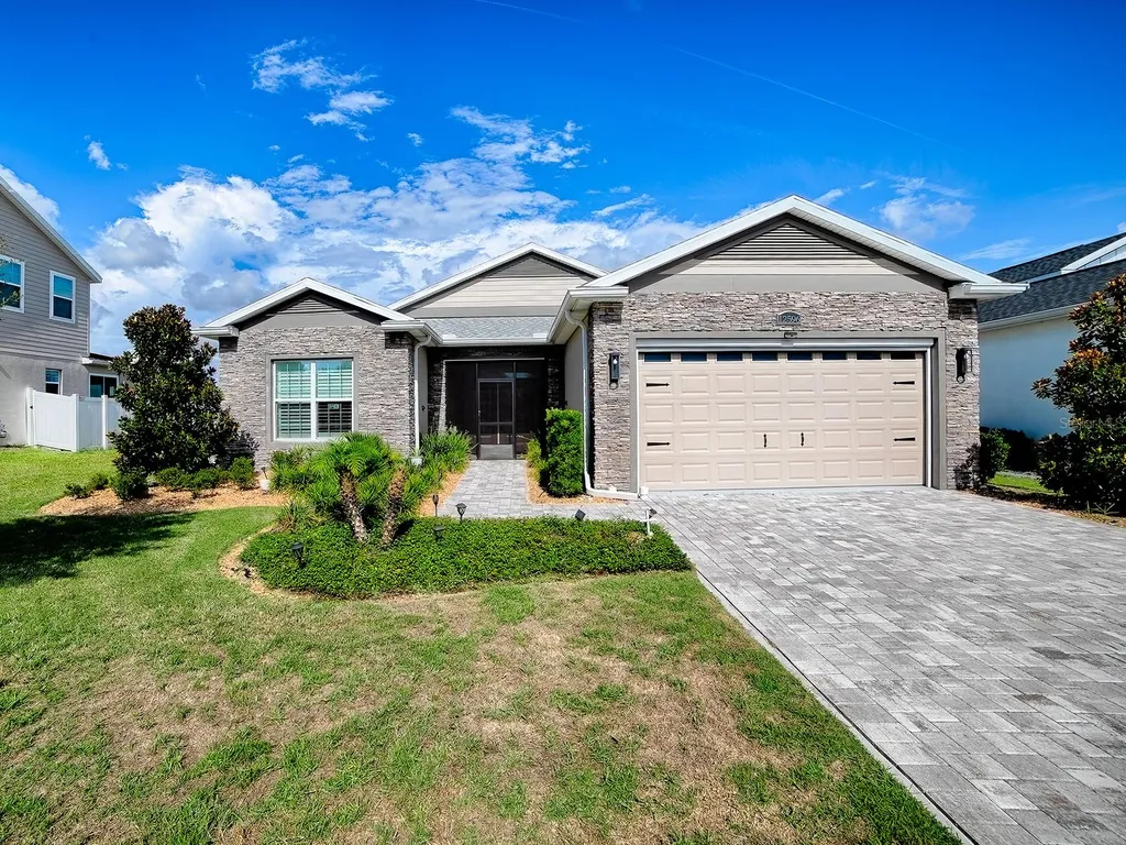 12596 NE 49th Drive Oxford FL 34484
