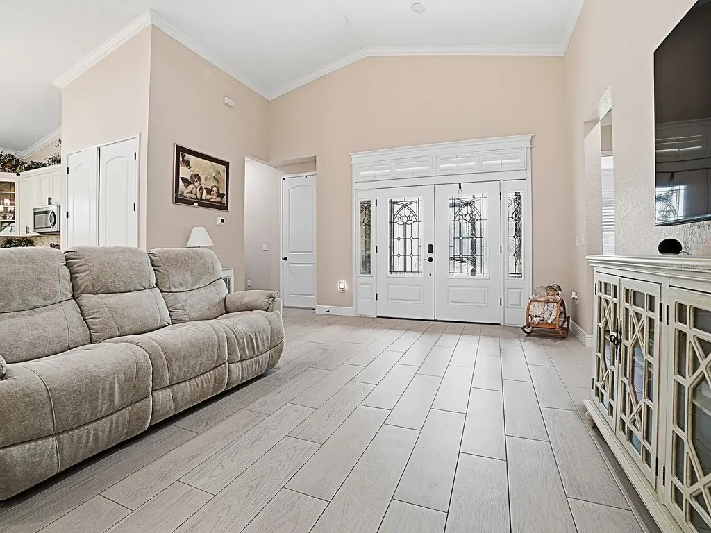 12596 NE 49th Drive Oxford FL 34484