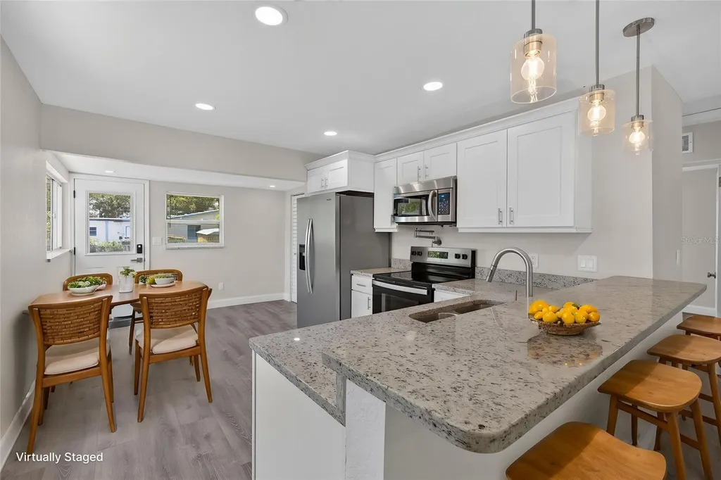 2511 27th Street S St Petersburg FL 33712
