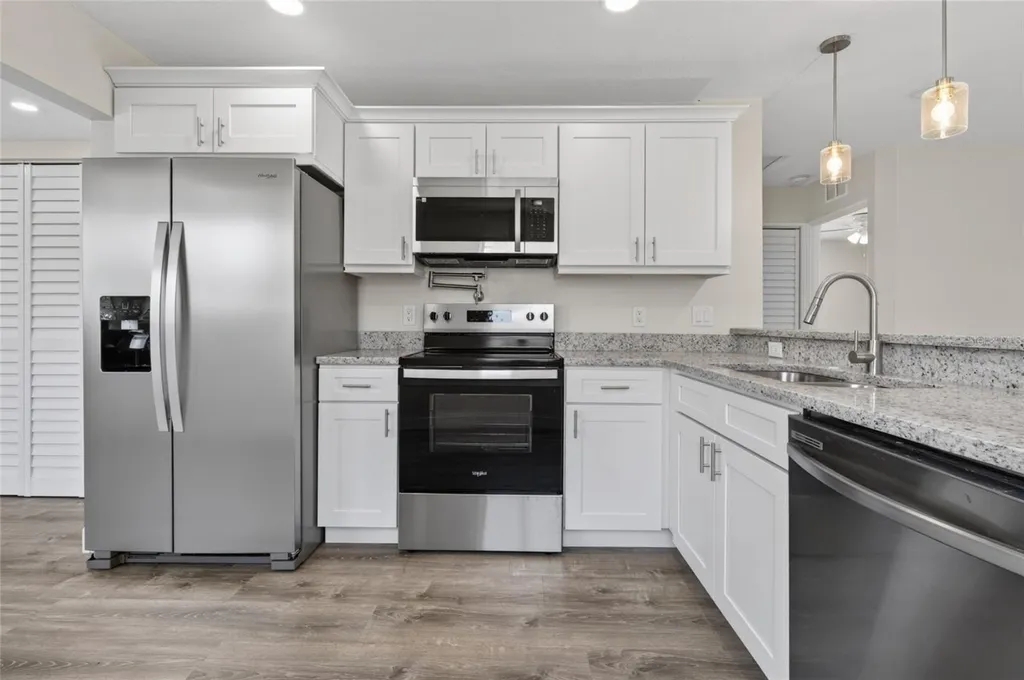 2511 27th Street S St Petersburg FL 33712