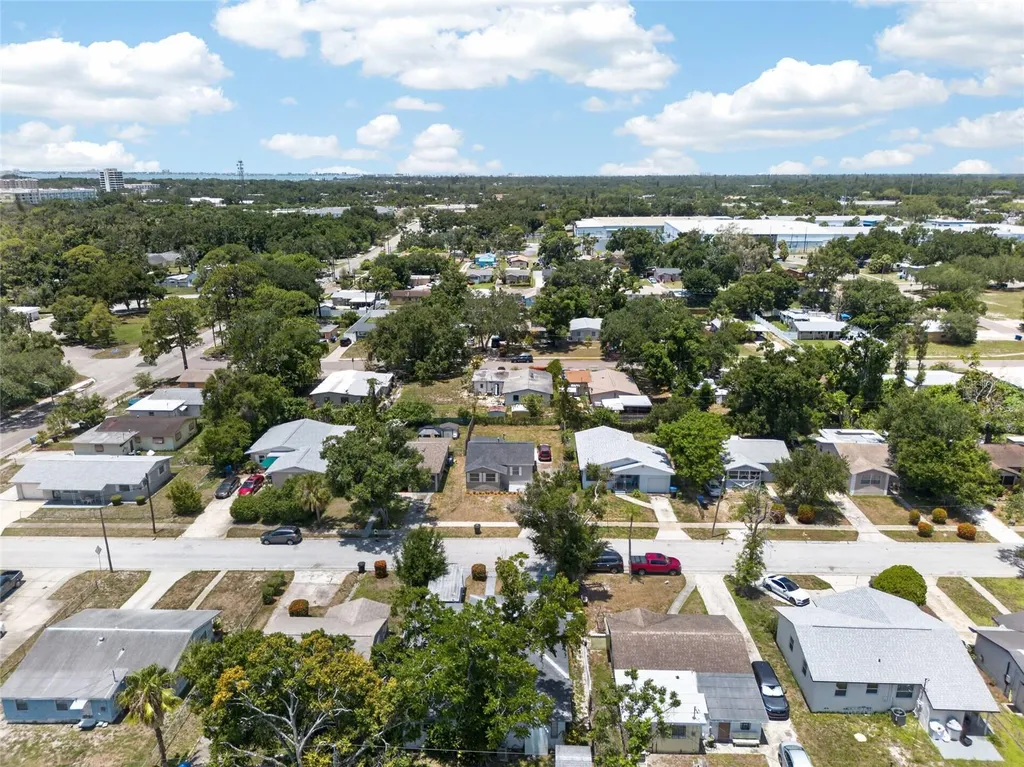 2511 27th Street S St Petersburg FL 33712