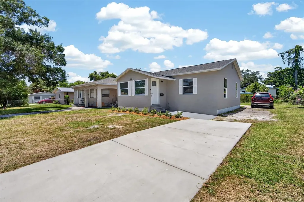 2511 27th Street S St Petersburg FL 33712