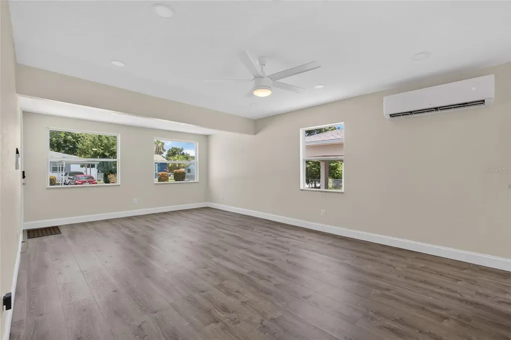 2511 27th Street S St Petersburg FL 33712