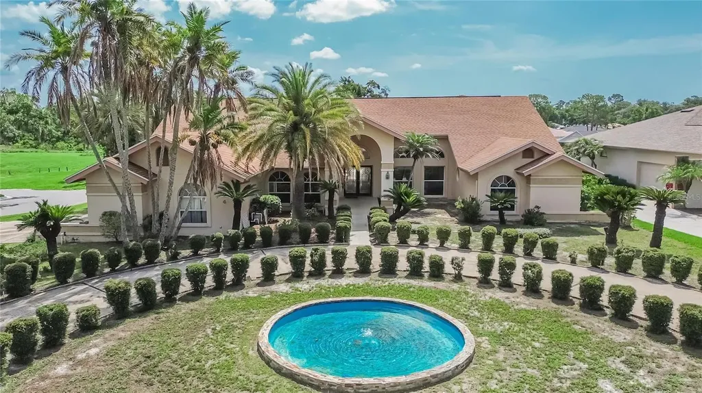 2714 Pine Club Drive Plant City FL 33566