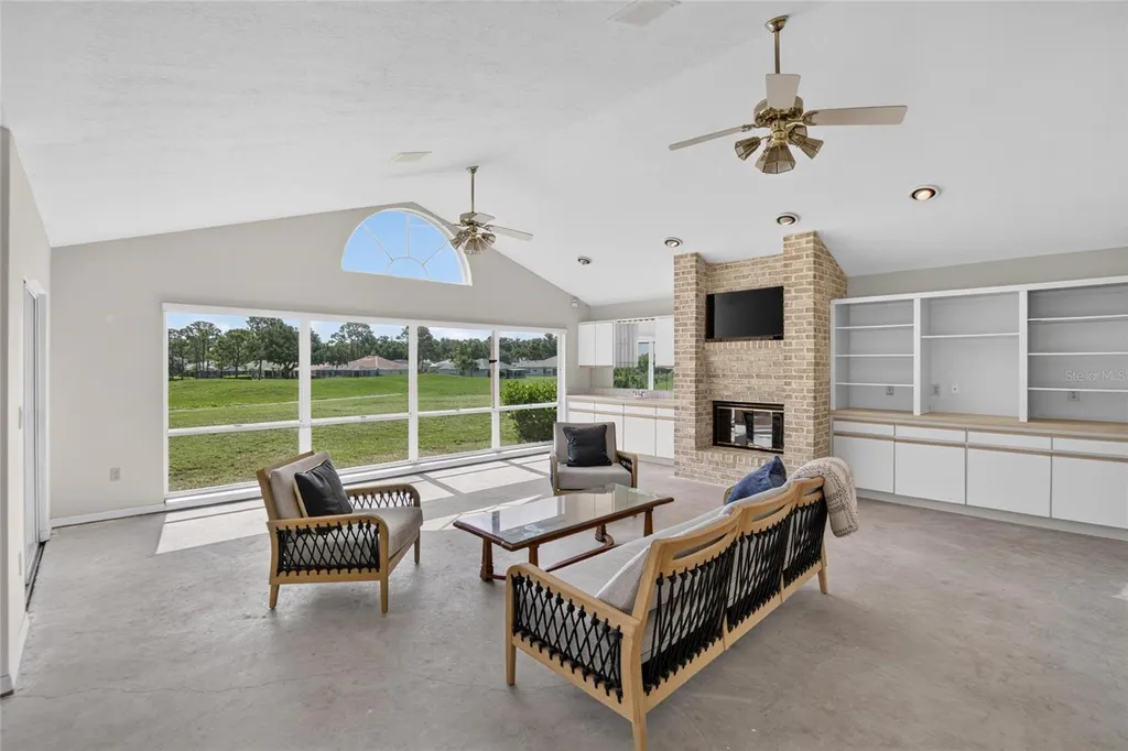 2714 Pine Club Drive Plant City FL 33566