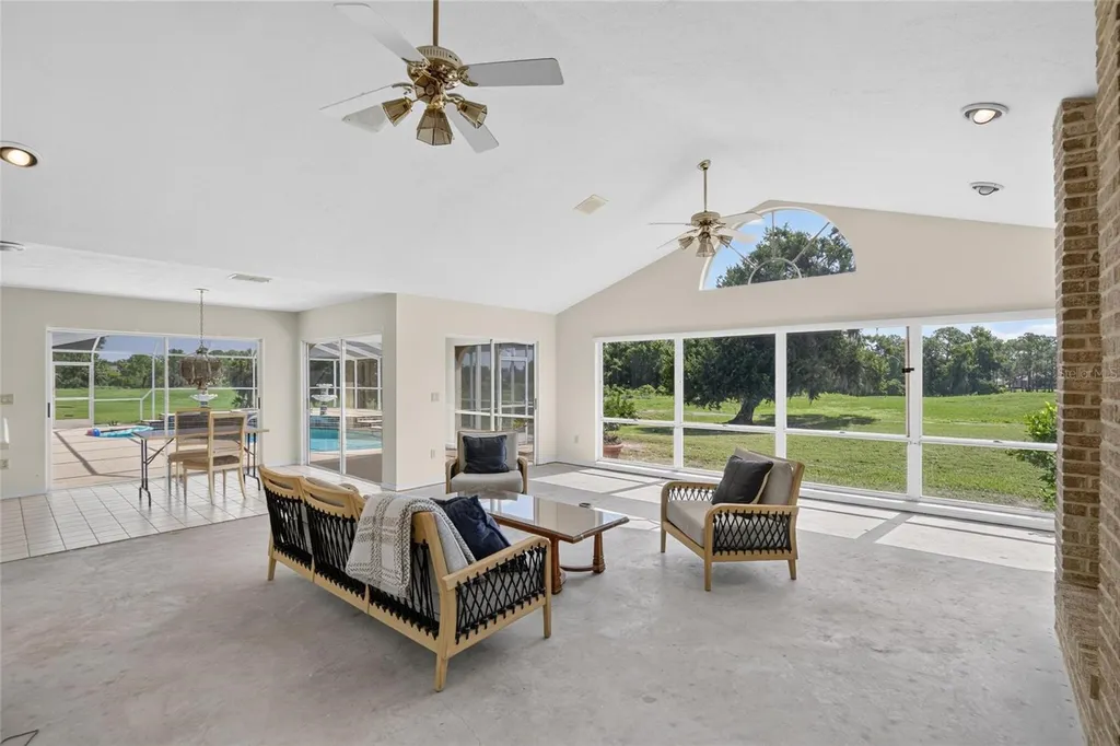 2714 Pine Club Drive Plant City FL 33566