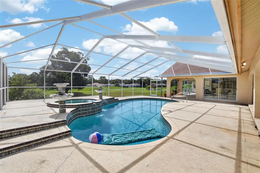 2714 Pine Club Drive Plant City FL 33566