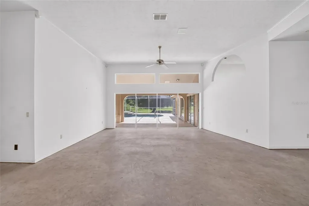 2714 Pine Club Drive Plant City FL 33566