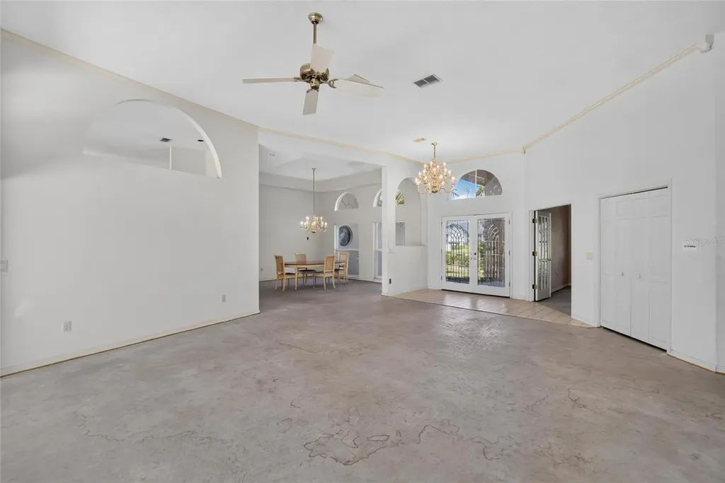 2714 Pine Club Drive Plant City FL 33566
