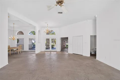 2714 Pine Club Drive Plant City FL 33566