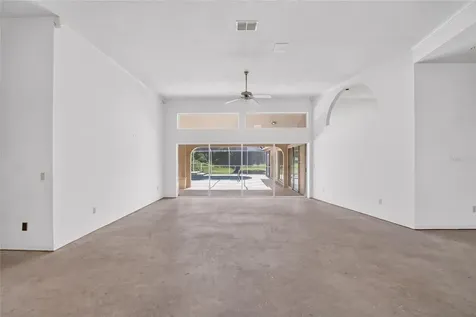 2714 Pine Club Drive Plant City FL 33566