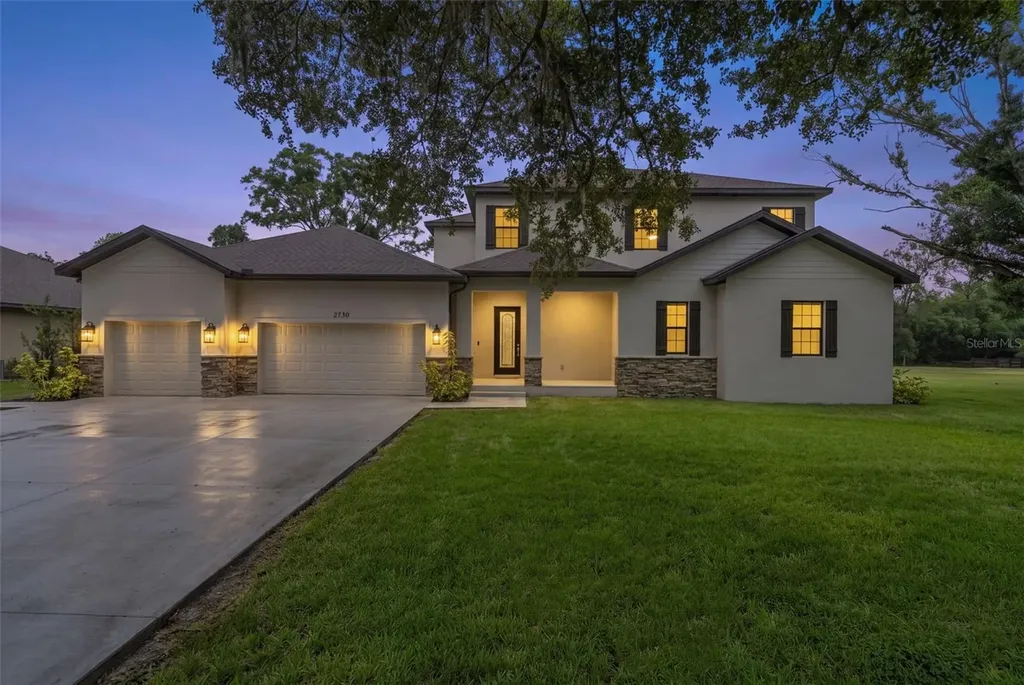 2730 Robertson Trail Lutz FL 33559