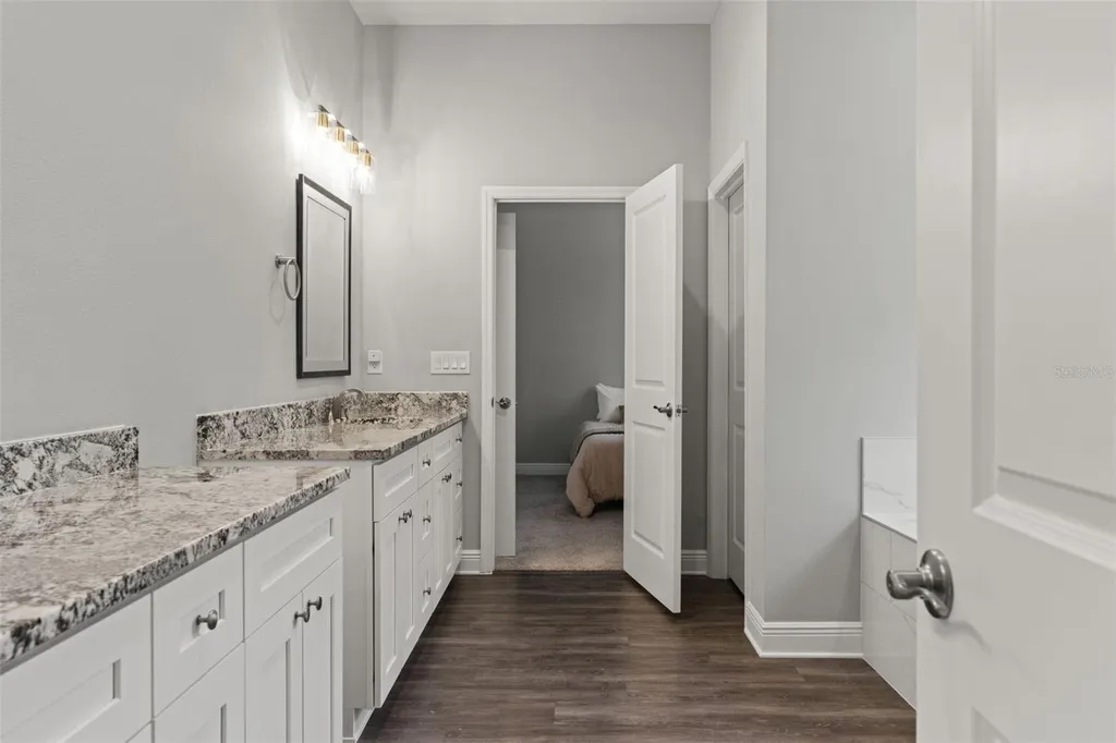 2730 Robertson Trail Lutz FL 33559