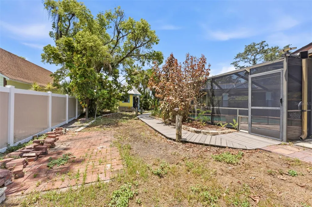 670 Sparrow Avenue Palm Harbor FL 34683