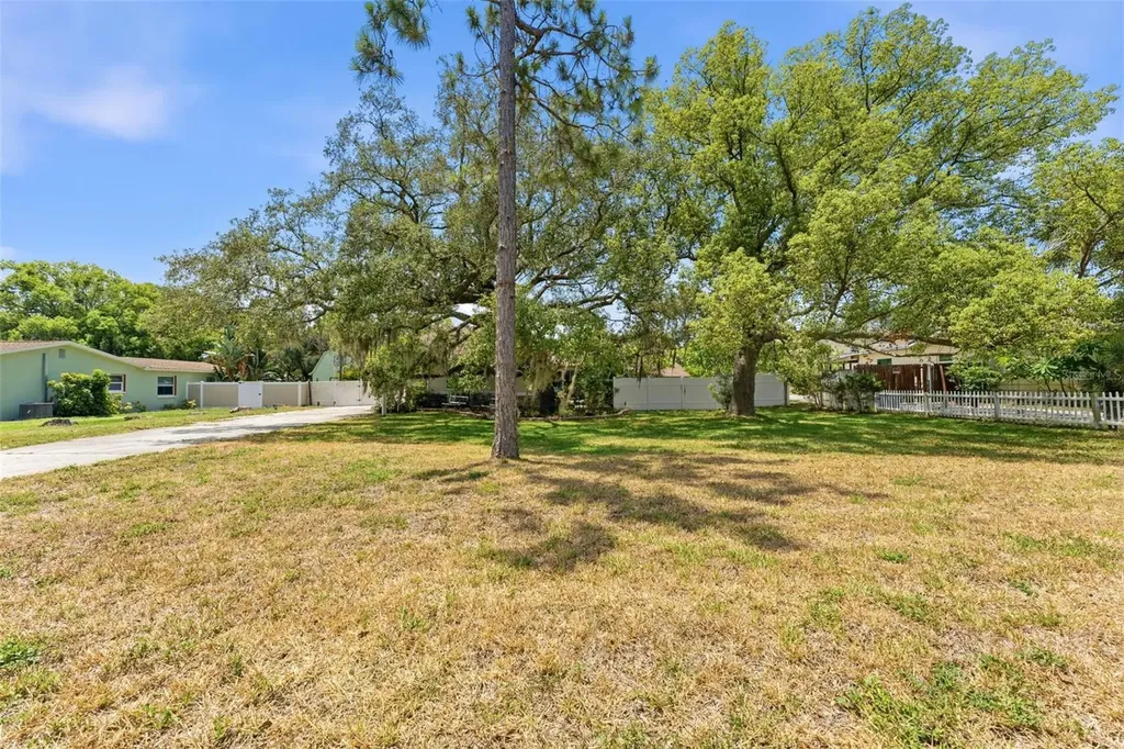670 Sparrow Avenue Palm Harbor FL 34683