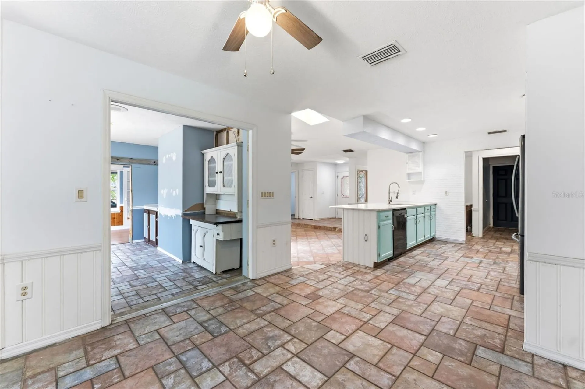 670 Sparrow Avenue Palm Harbor FL 34683