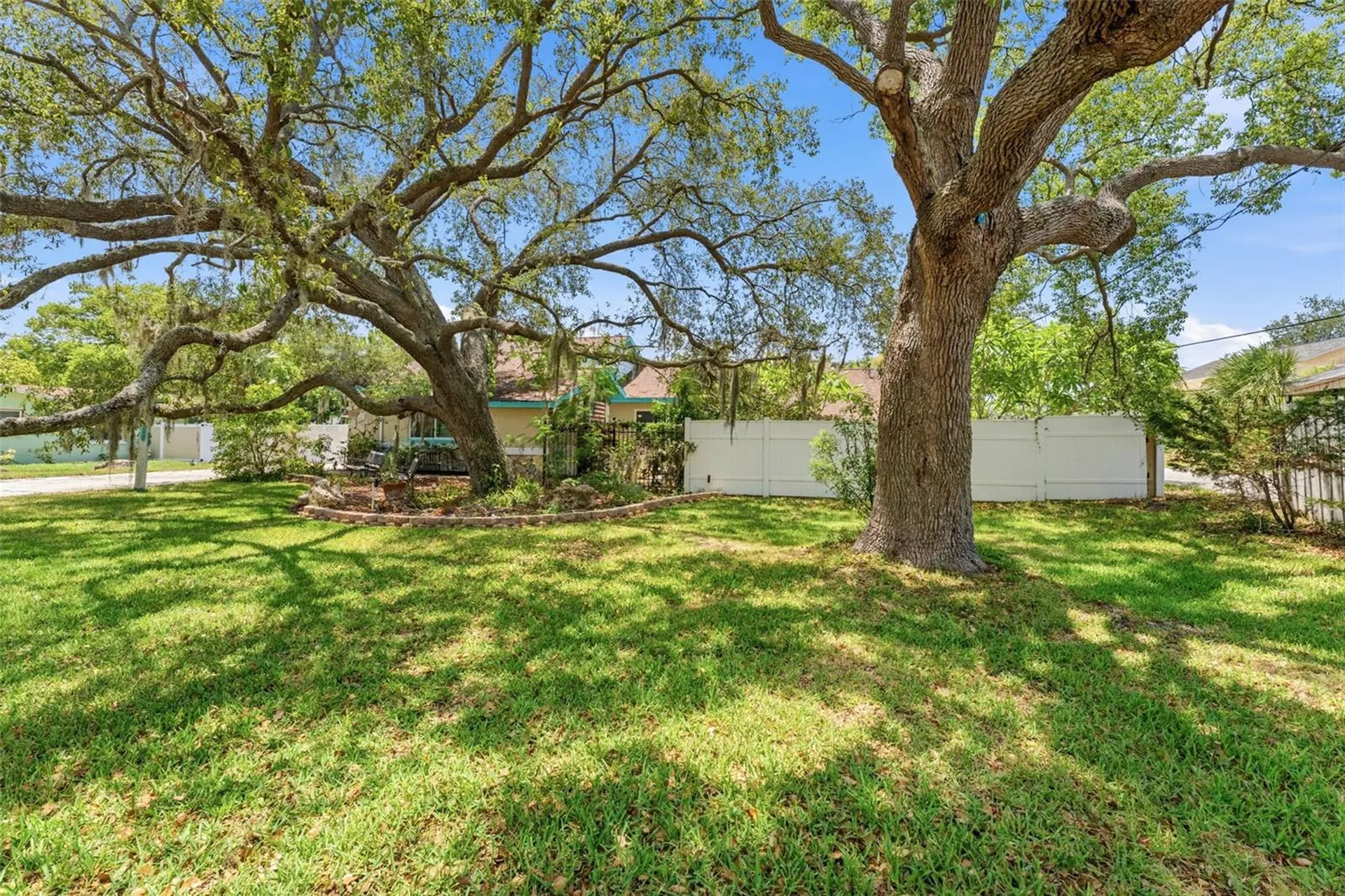 670 Sparrow Avenue Palm Harbor FL 34683