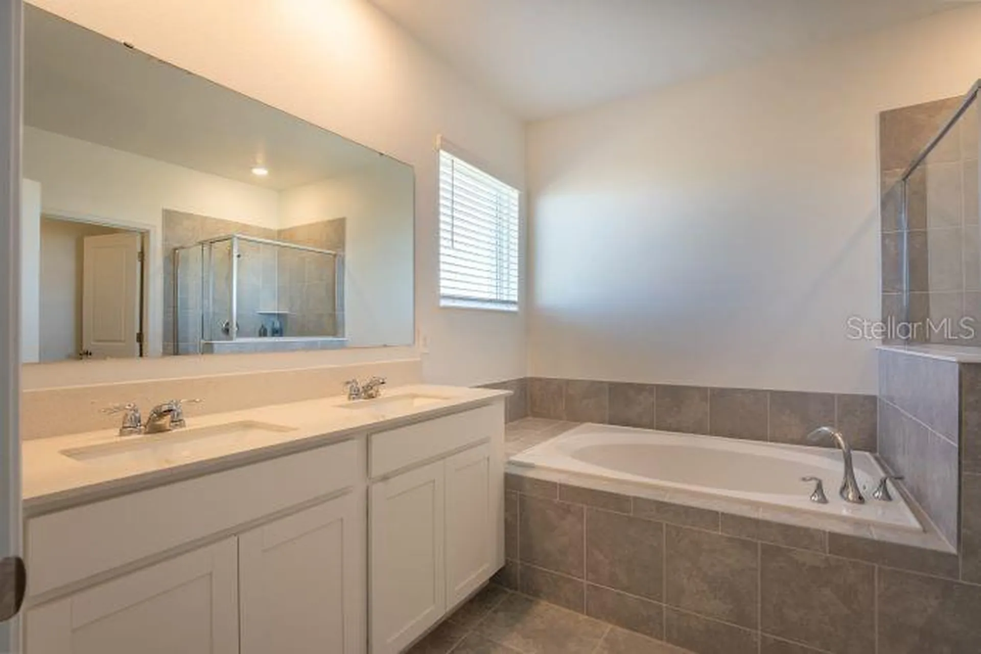 339 Nine Iron Drive Davenport FL 33896