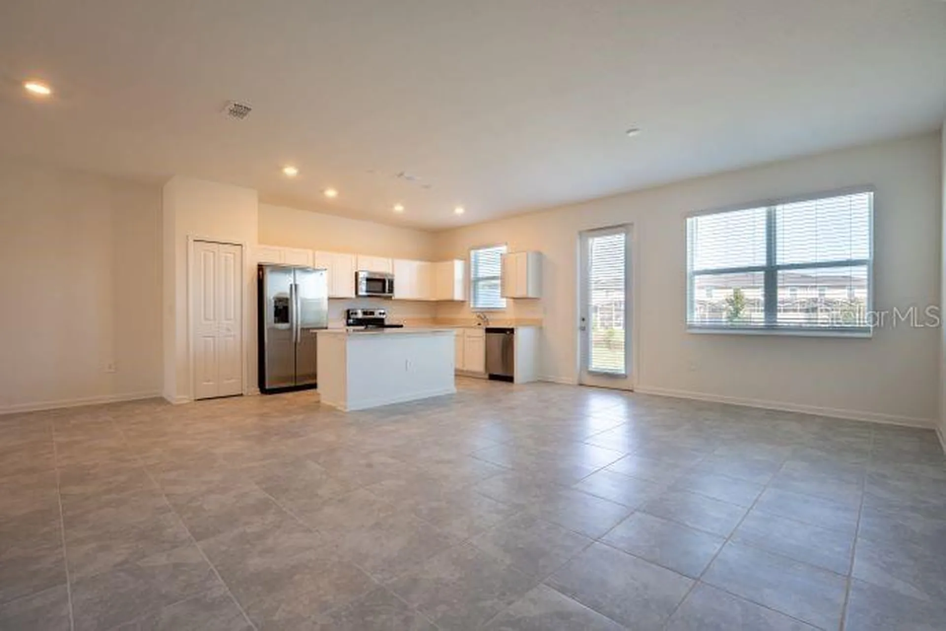 339 Nine Iron Drive Davenport FL 33896