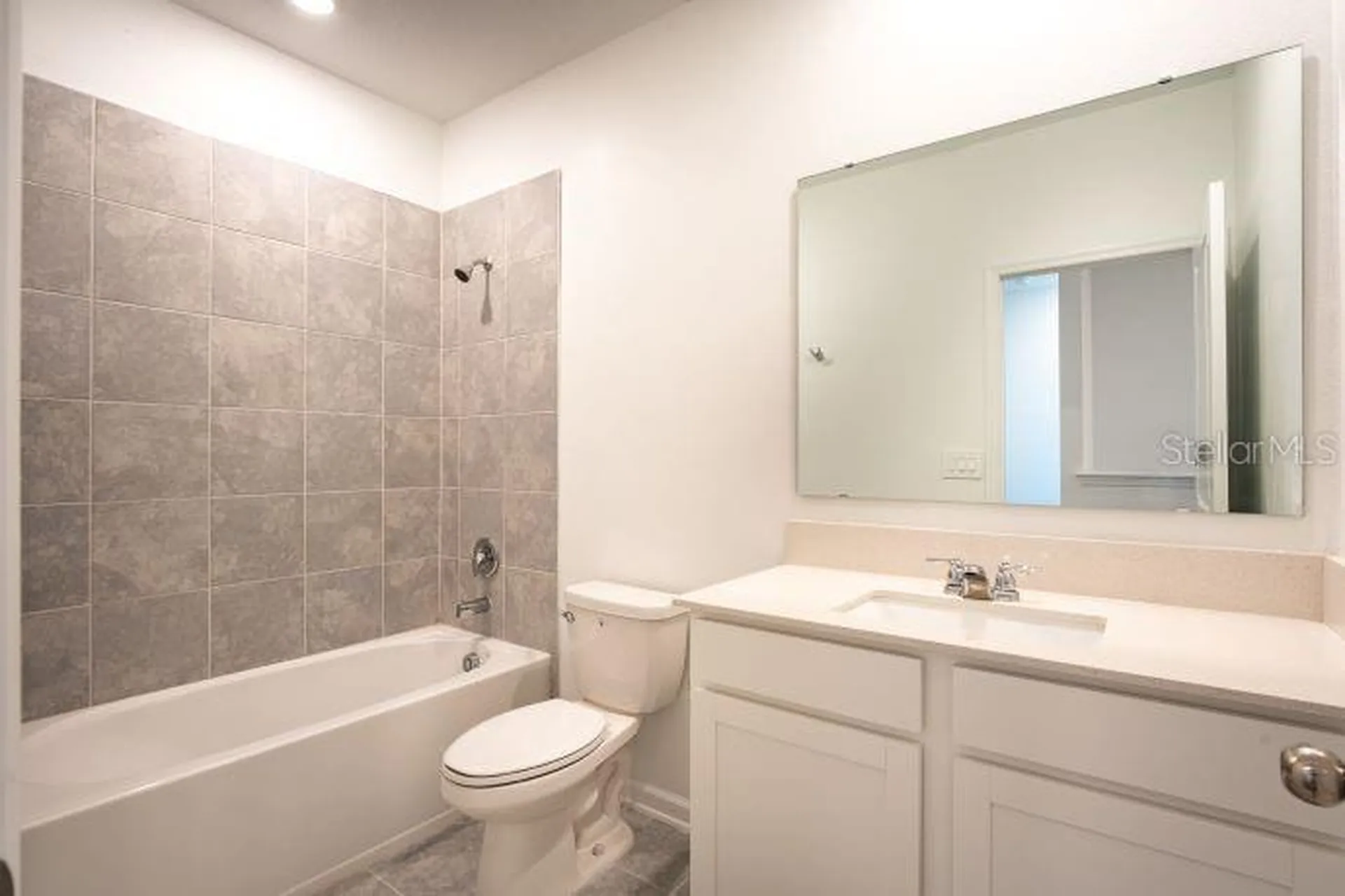 339 Nine Iron Drive Davenport FL 33896