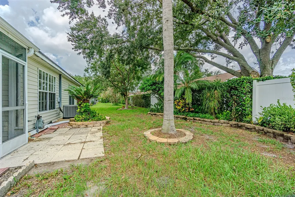 21542 Clubside Loop Lutz FL 33549