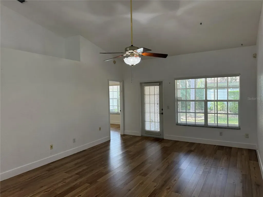 21542 Clubside Loop Lutz FL 33549