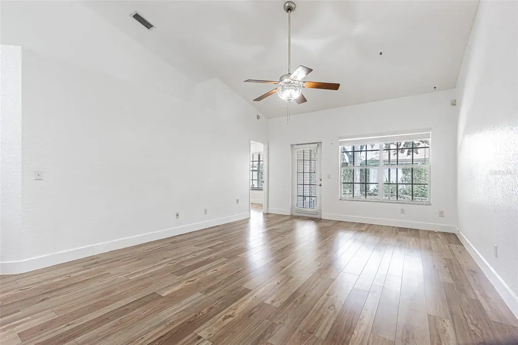 21542 Clubside Loop Lutz FL 33549