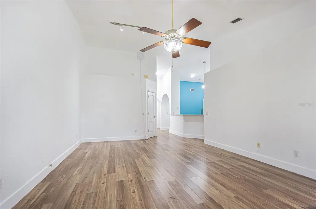 21542 Clubside Loop Lutz FL 33549