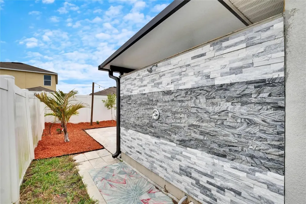 14525 Scottburgh Glen Drive Wimauma FL 33598