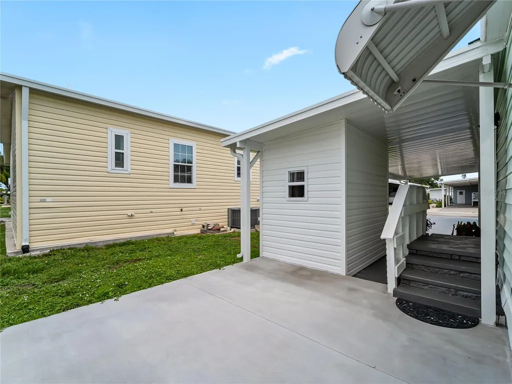 3402 Shingle Oak Terrace Sarasota FL 34237