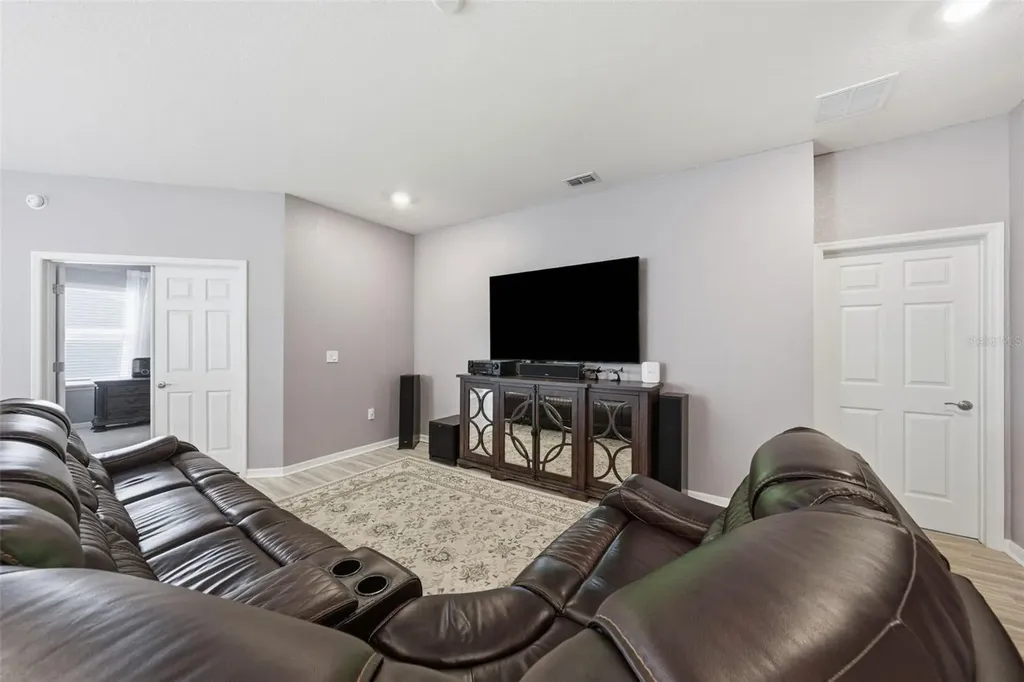 2486 Matterhorn Trail Davenport FL 33837