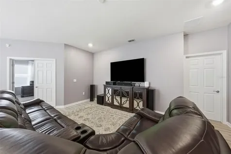 2486 Matterhorn Trail Davenport FL 33837