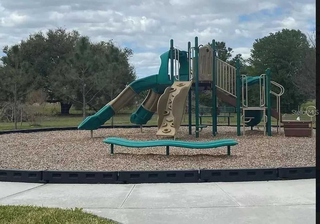 700 Split Hoof Drive St Cloud FL 34771