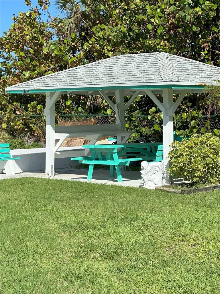 181ST Ave W Redington Shores FL 33708